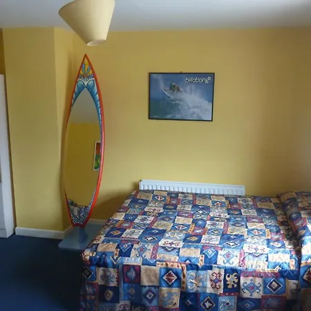Surf Hostel *